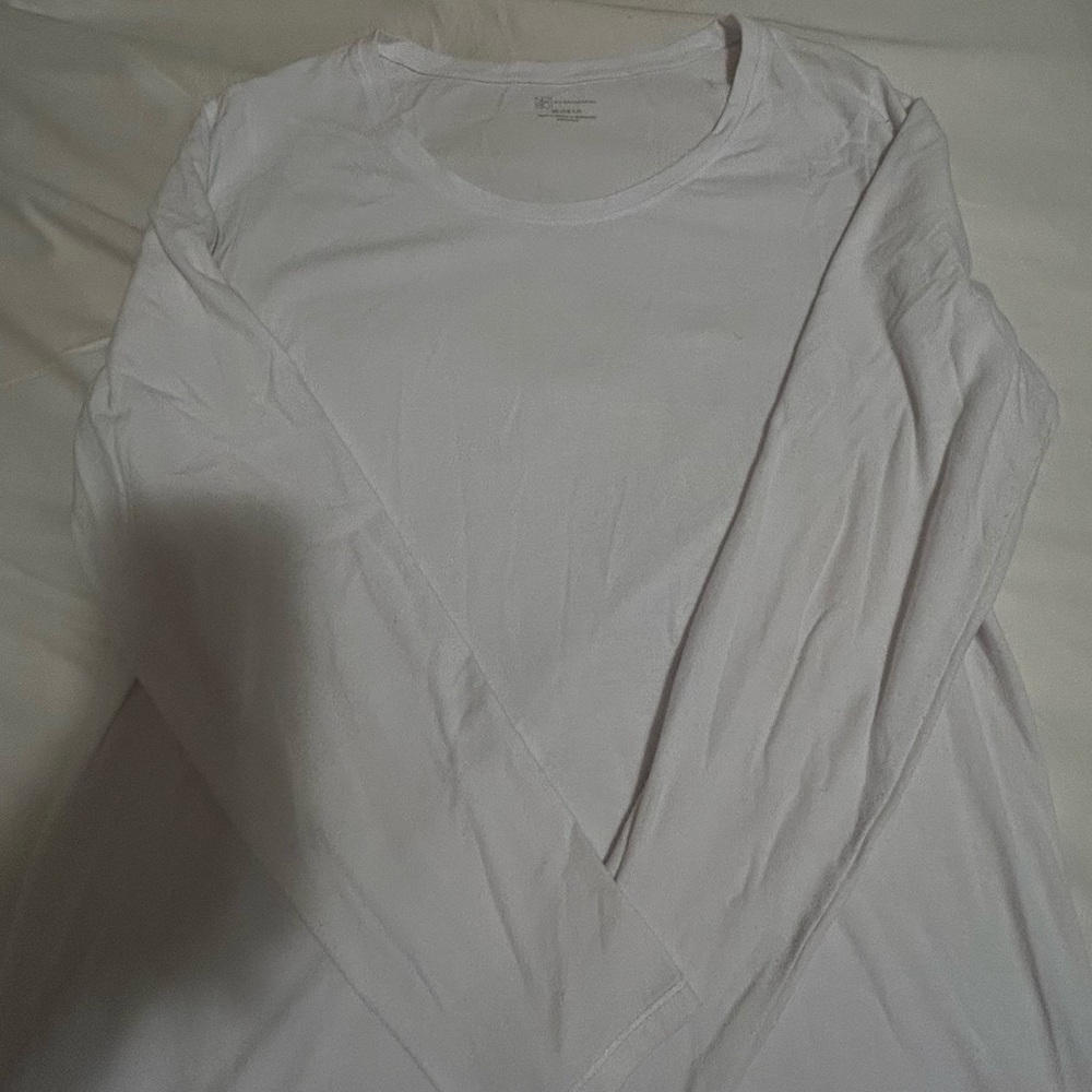 No Boundaries White Crew Neck Top